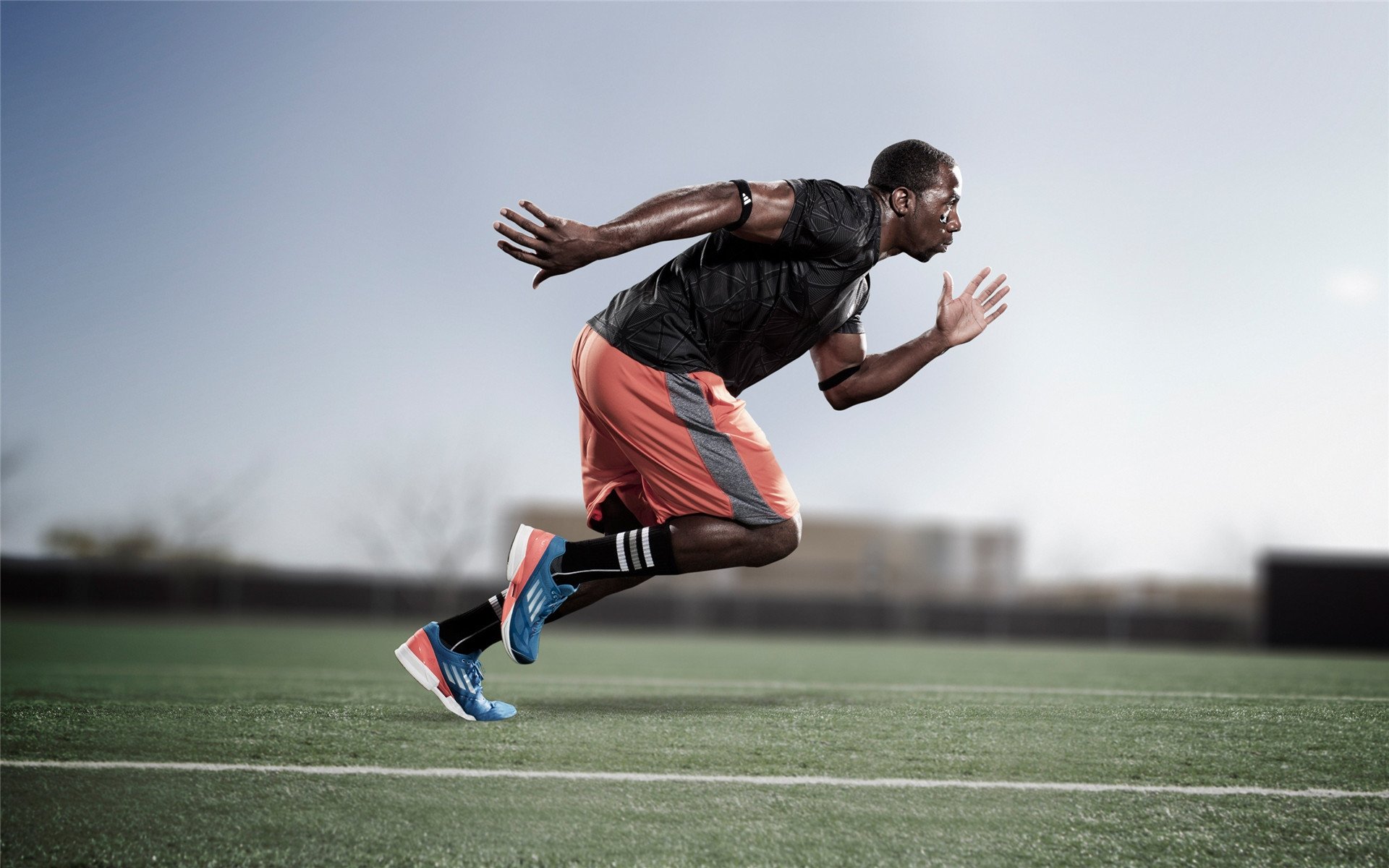 搏击擂台首次尝试女子双人对抗表演,女子搏击节目